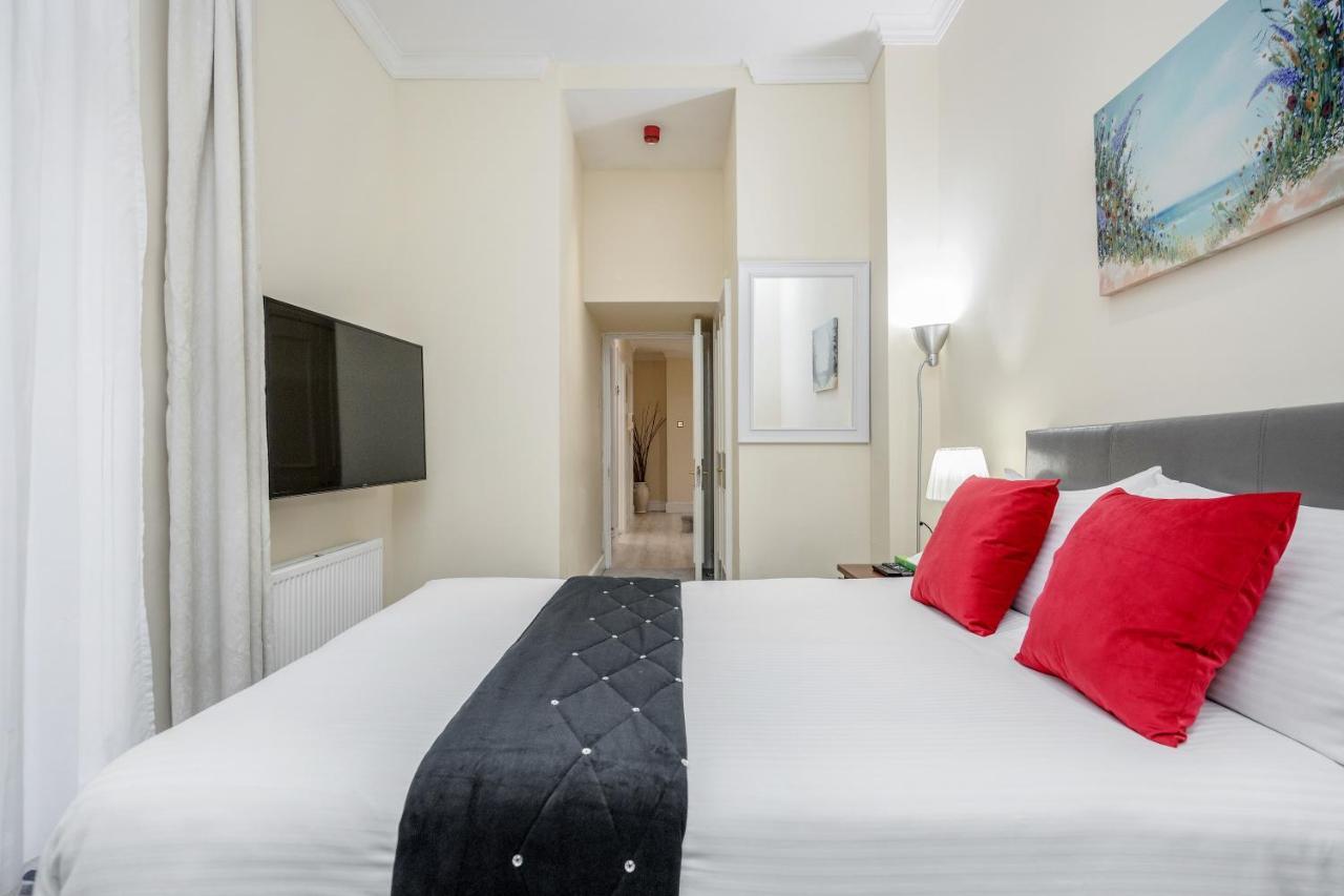 Oxford Street Homestay ลอนดอน ภายนอก รูปภาพ