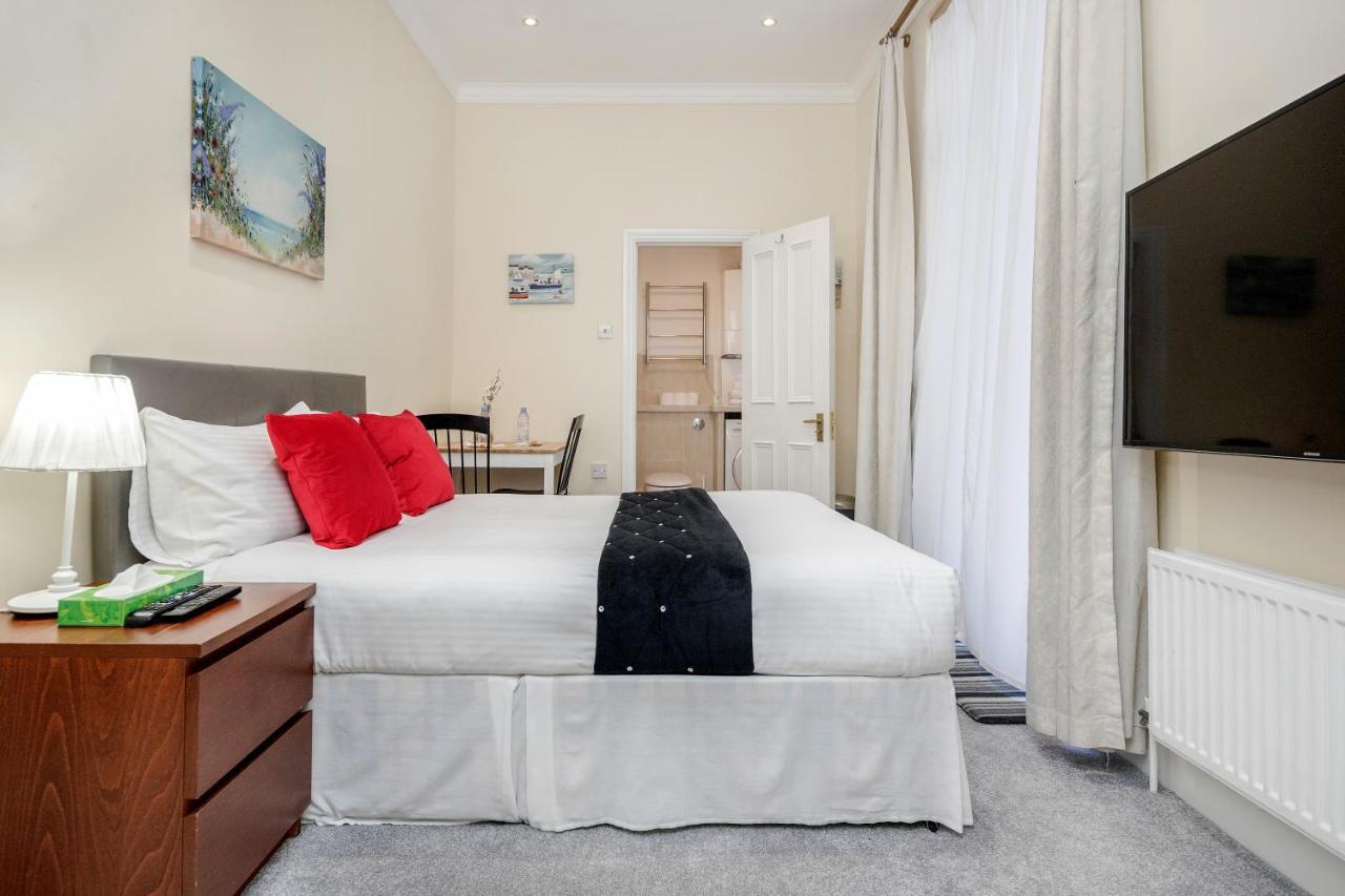 Oxford Street Homestay ลอนดอน ภายนอก รูปภาพ