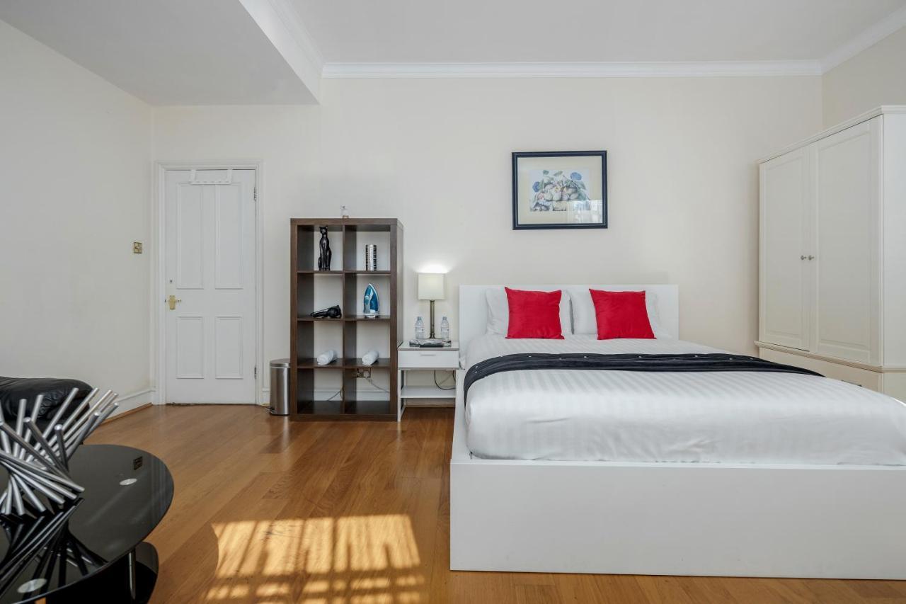 Oxford Street Homestay ลอนดอน ภายนอก รูปภาพ