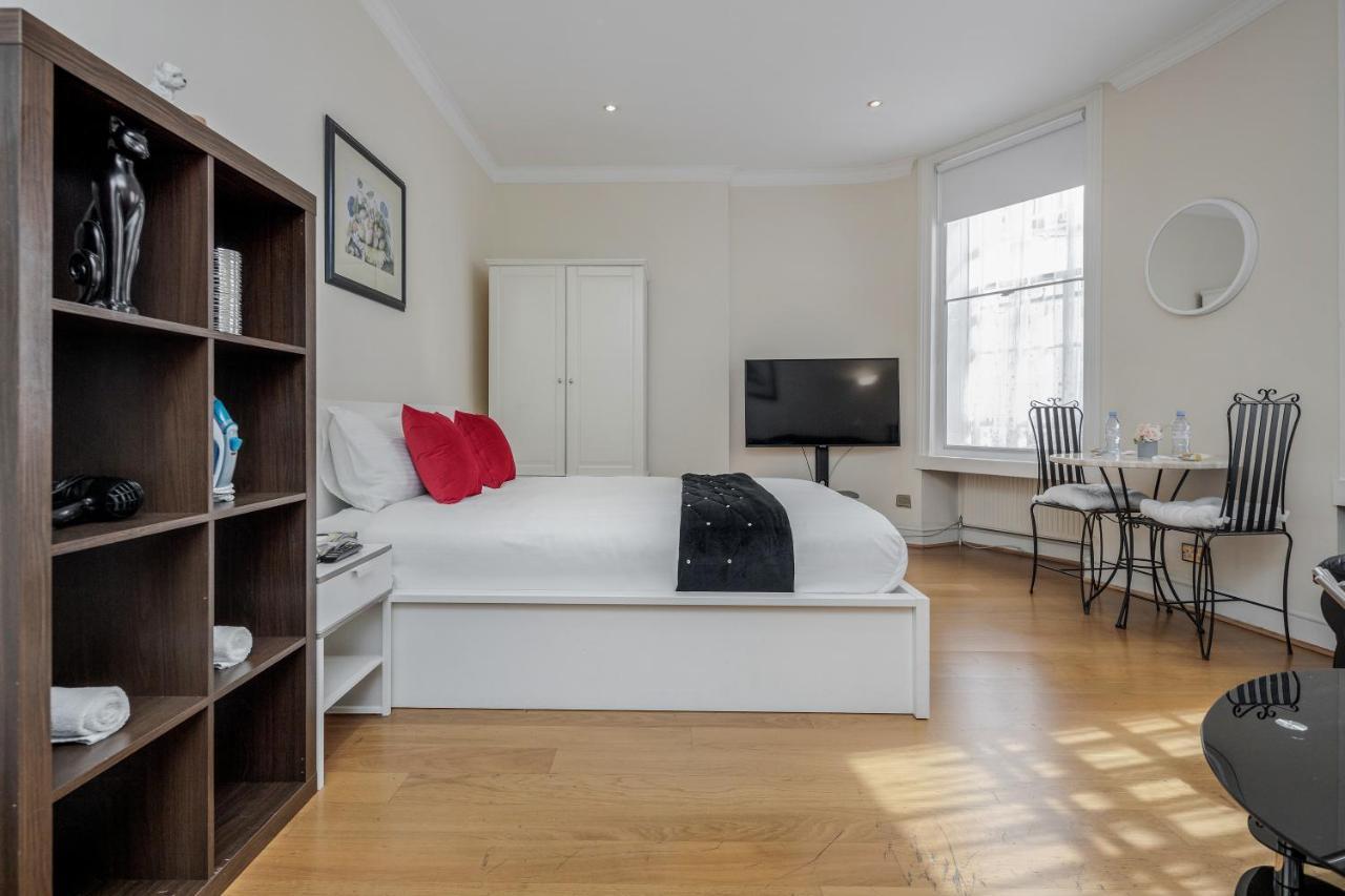 Oxford Street Homestay ลอนดอน ภายนอก รูปภาพ
