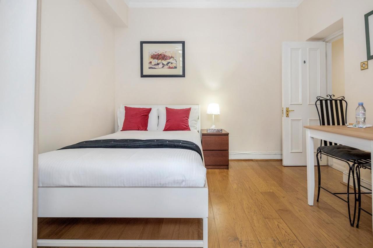 Oxford Street Homestay ลอนดอน ภายนอก รูปภาพ