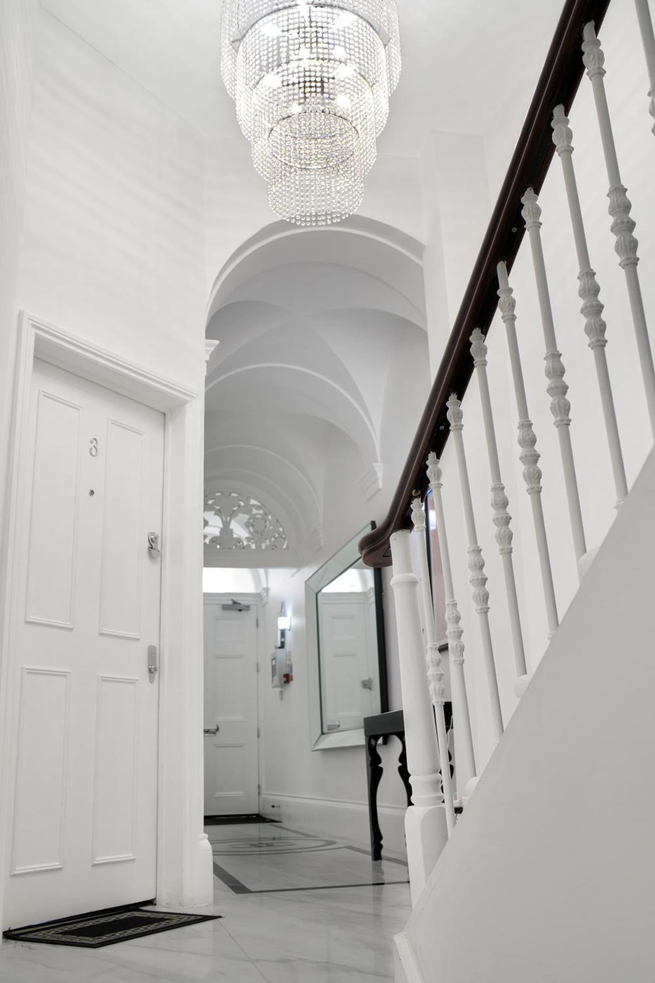 Oxford Street Homestay ลอนดอน ภายนอก รูปภาพ