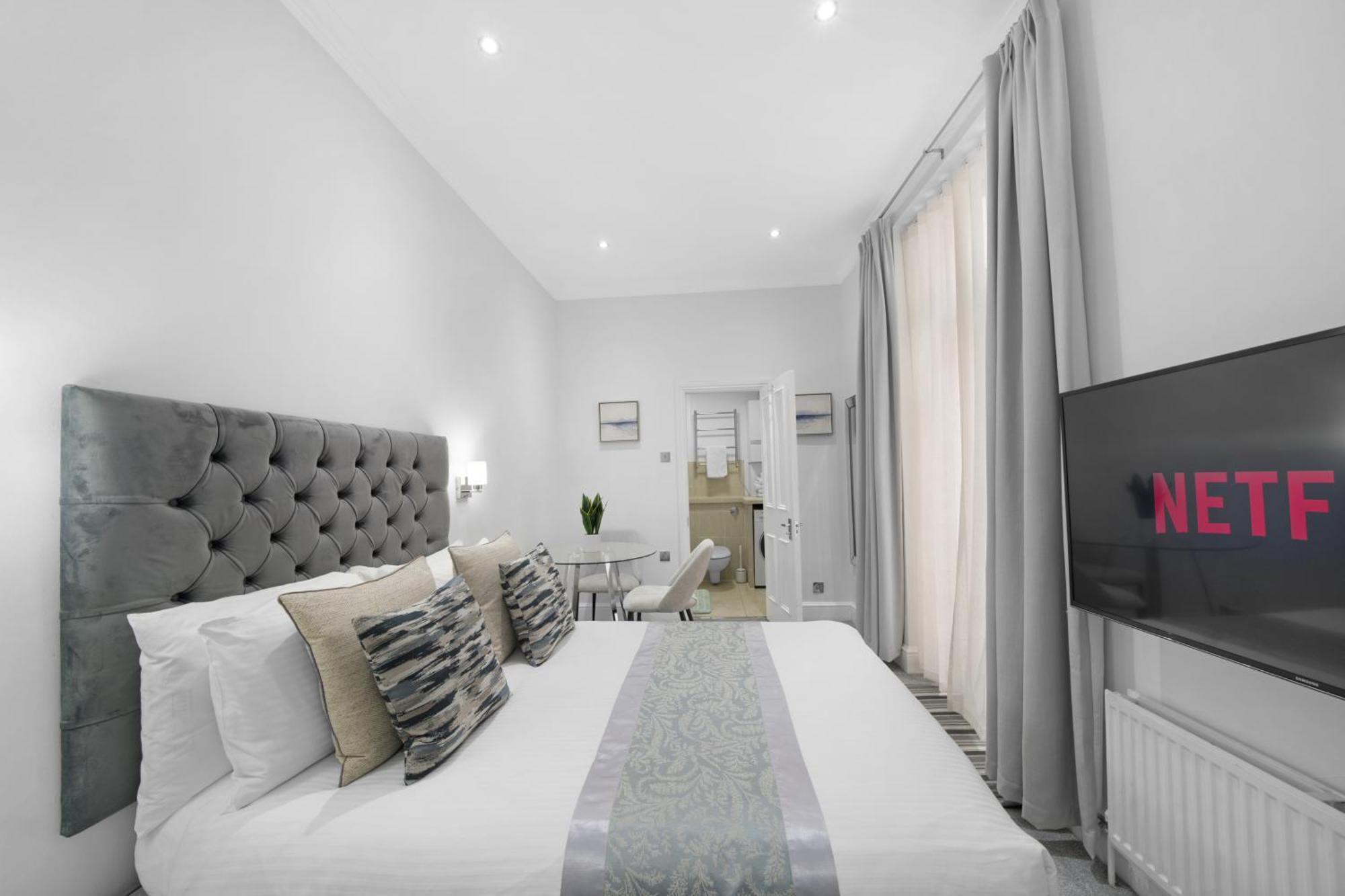 Oxford Street Homestay ลอนดอน ภายนอก รูปภาพ